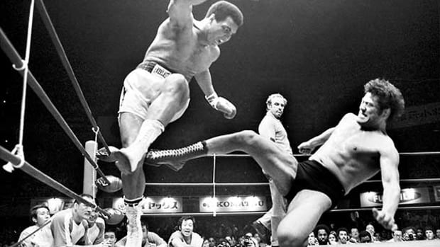 ali-versus-inoki.jpg